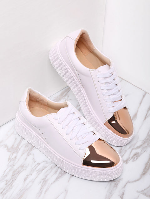 Contrast Round Toe Rubber Sole Sneakers